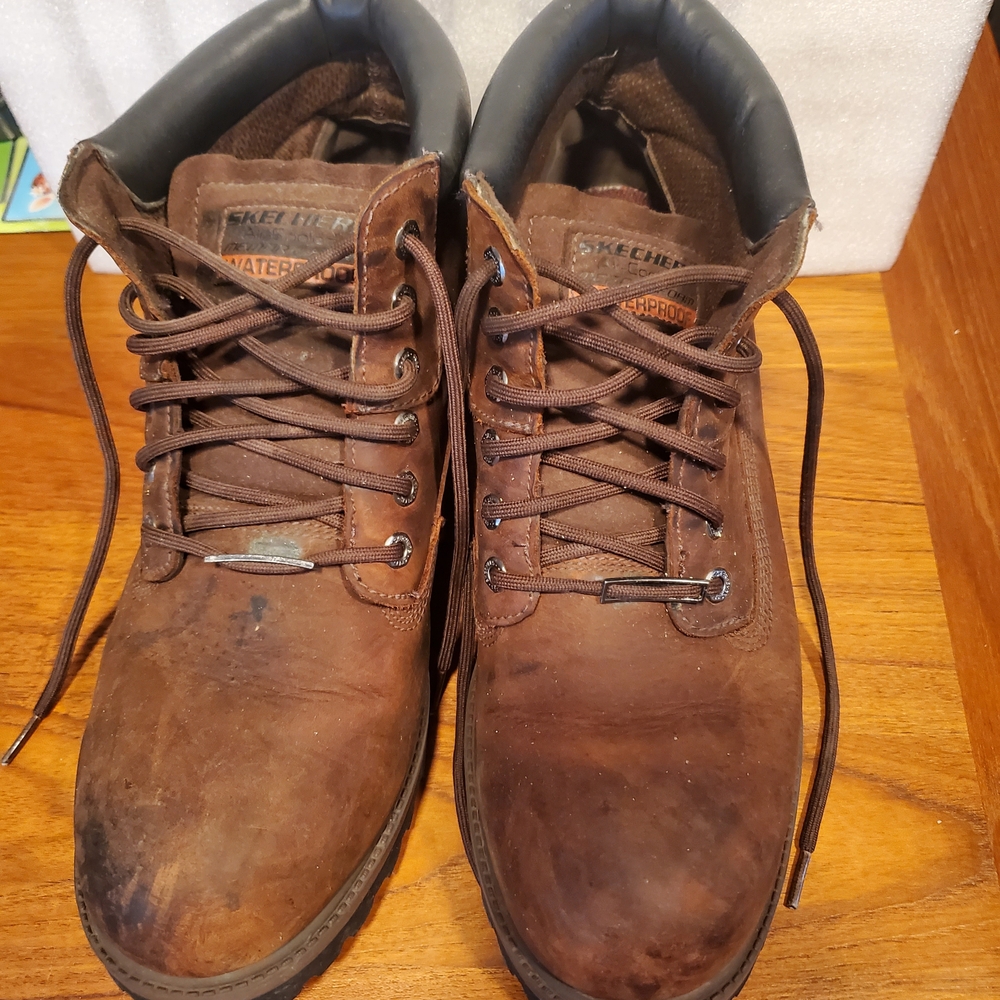 Skechers Men's Dark Brown Leather Boots